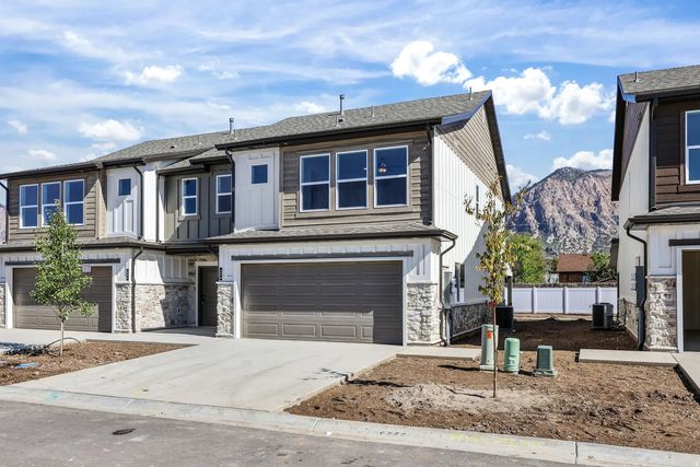 319 N Liberty Cove Dr 25, Ogden