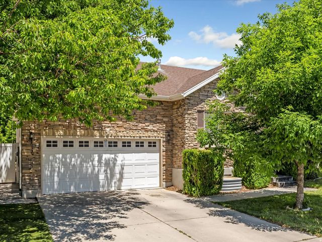 4012 W Heidelberg Ln, West Jordan