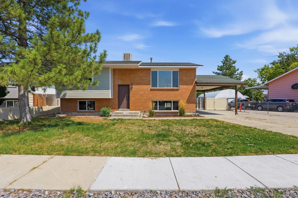 4292 W Stane Ave S, West Valley City