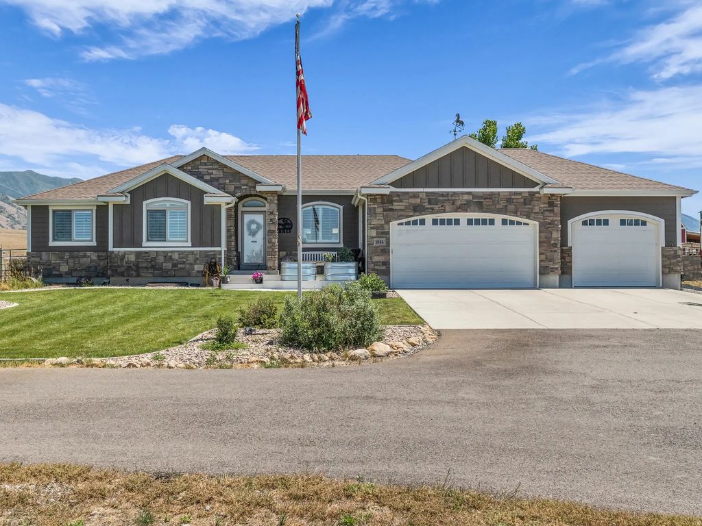 1644 E Arrowhead Ln, Erda