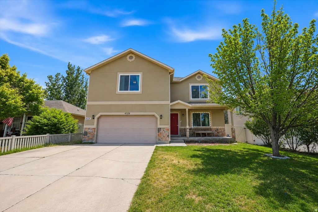 4328 N Maple Dr, Eagle Mountain