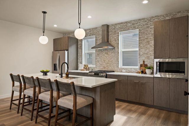 591 E Savvy Cv S 48, Salt Lake City