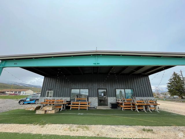 105 W Logan Rd, Garden City