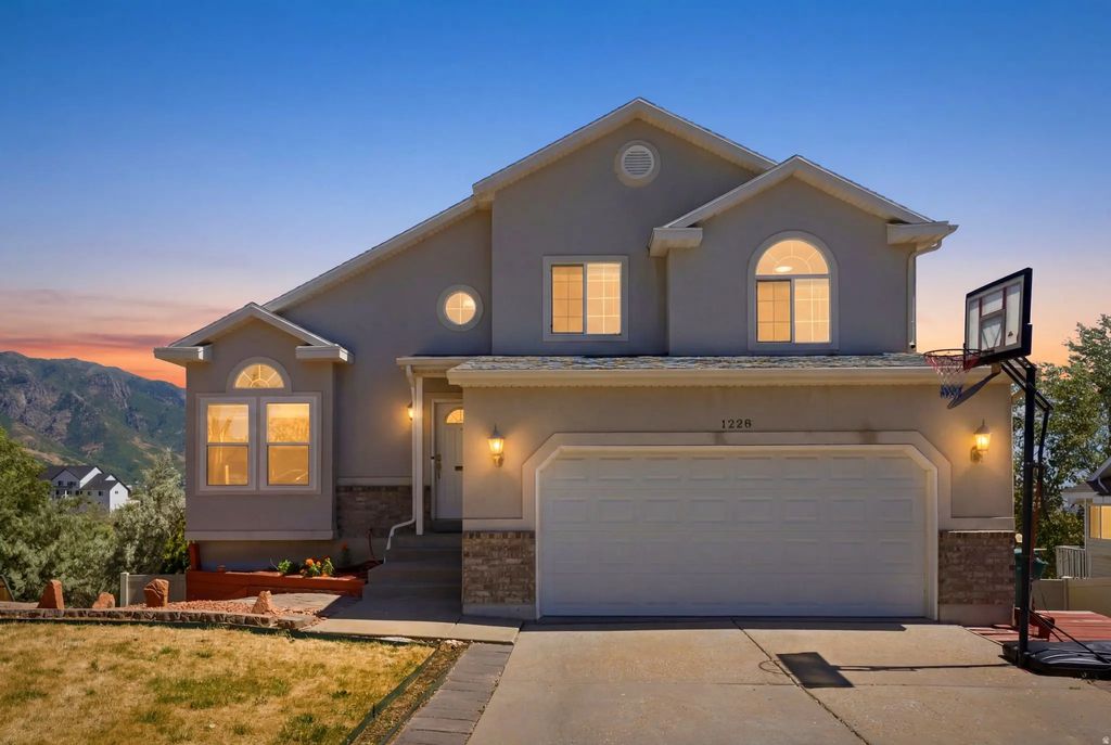 1228 E 3225 N, Layton