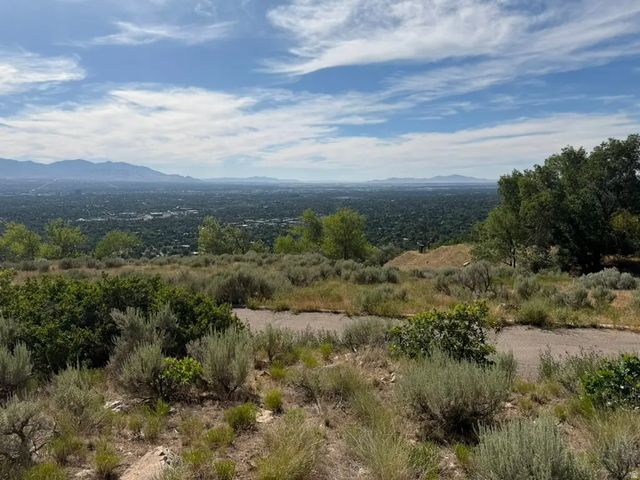 5050 S Mile High Dr, Millcreek