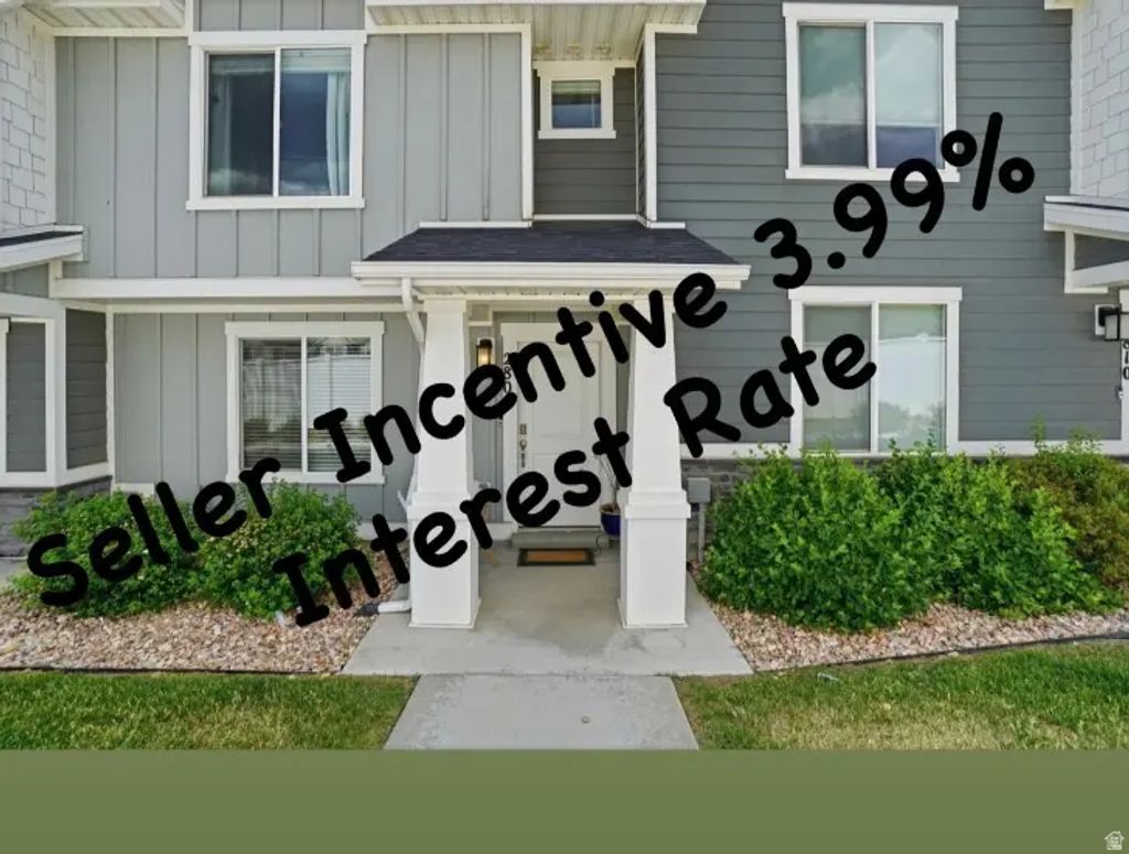 2806 N Fighting Falcon St, Layton