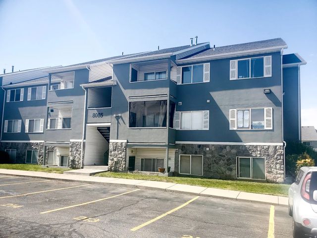 8065 W Copperfield Pl S 22, Magna