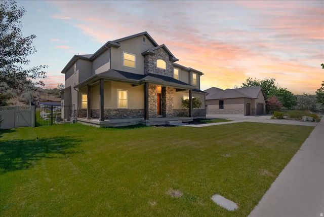 1079 Stone Fly Dr, Bluffdale