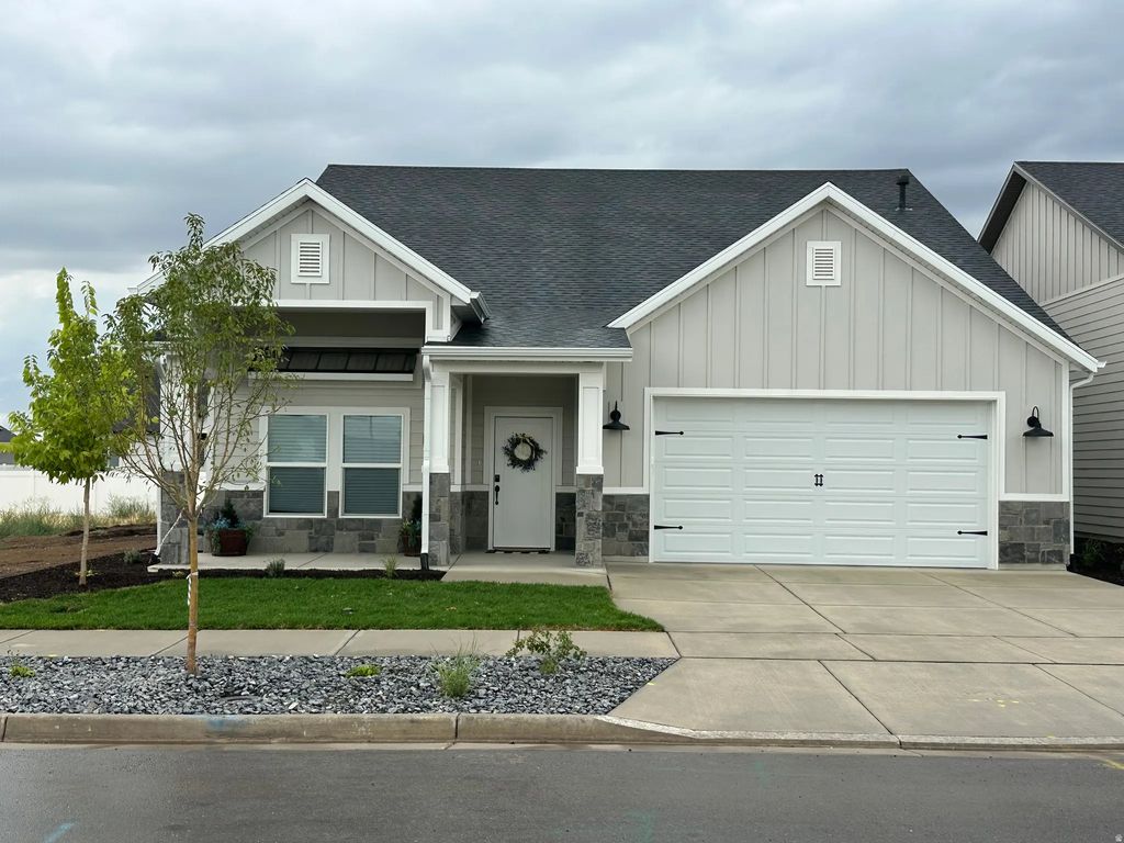 23 N 1275 W 102, Layton