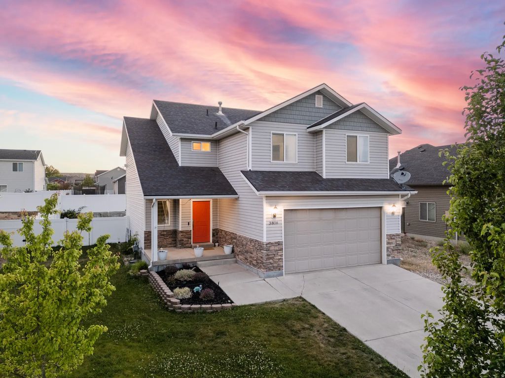 3816 S 275 W, Vernal