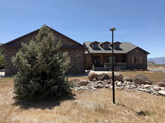1114 Beehive Dr, Erda
