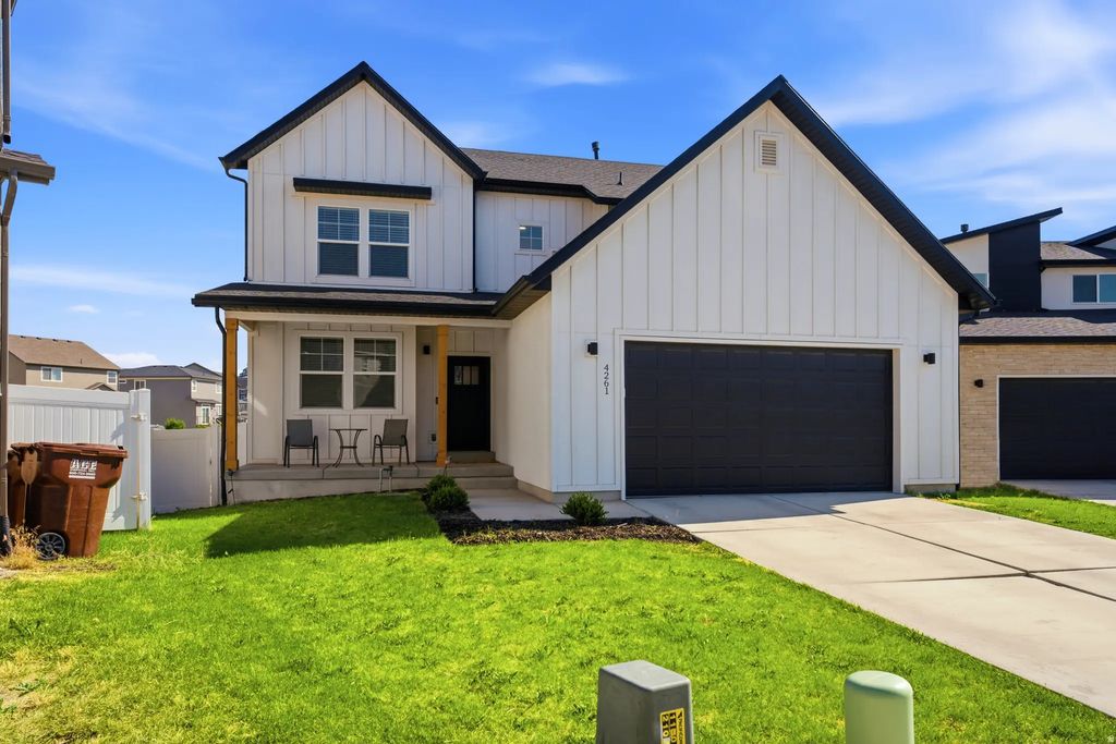 4261 E Center Point St N, Eagle Mountain