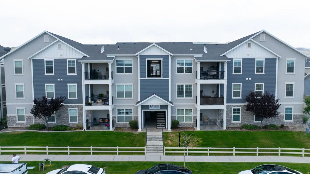 14453 S Selvig Way 302, Herriman