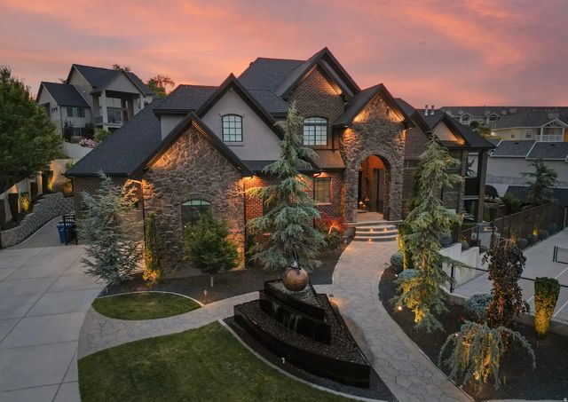 9126 S Wasatch Peak Cir W, West Jordan