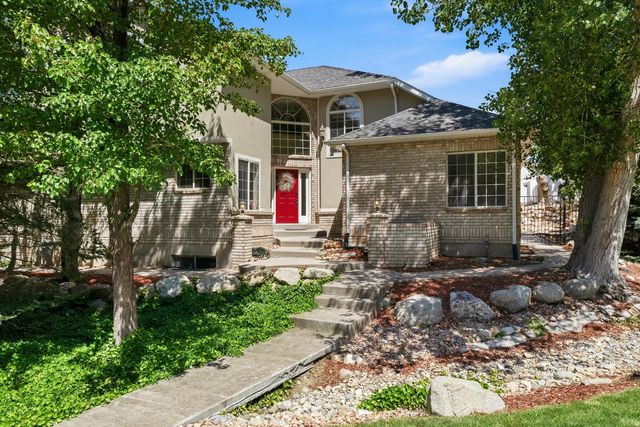 1927 E Bear Creek Dr S, Draper