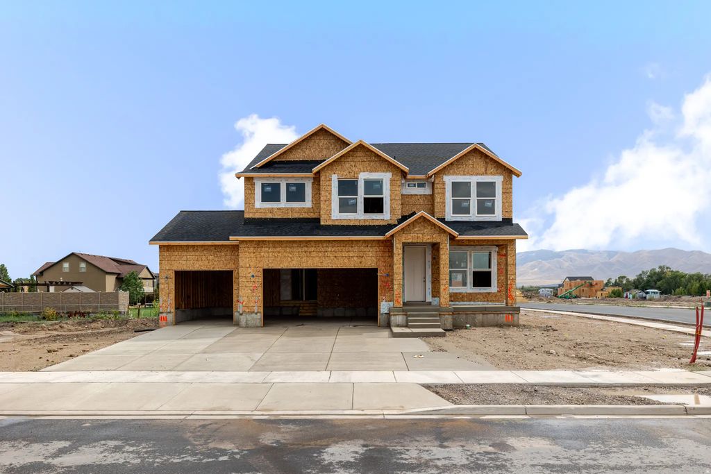 2637 W 400 St S 111, Lehi