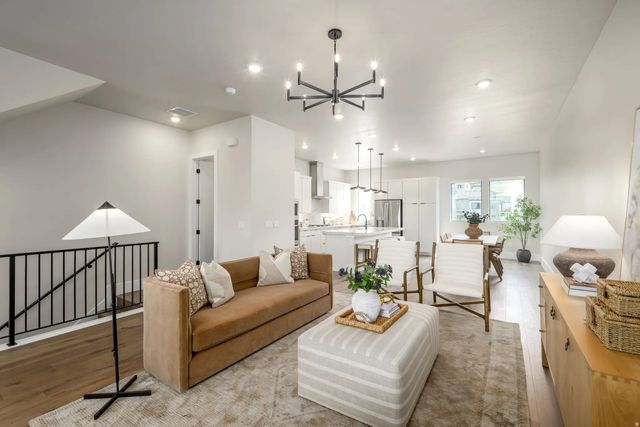 4957 S Getty Ln 41, Holladay