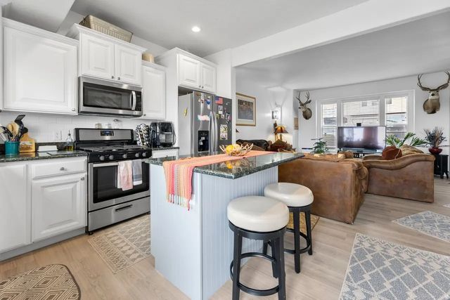33 E Ann Arbor Dr S, Draper