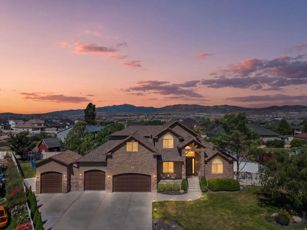 1301 N 2350 W, Lehi