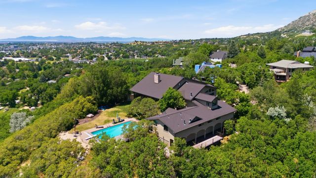 6112 Breeze Cir, Ogden