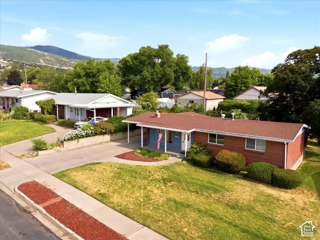 272 E 1400 N, Bountiful
