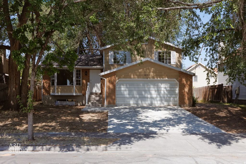 965 N Dorothea Way W Way W, Salt Lake City