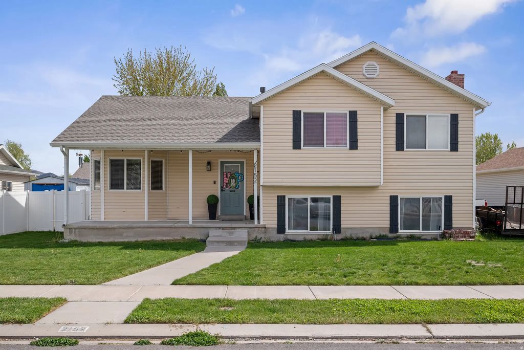 2152 E Weeping Willow Way N, Eagle Mountain