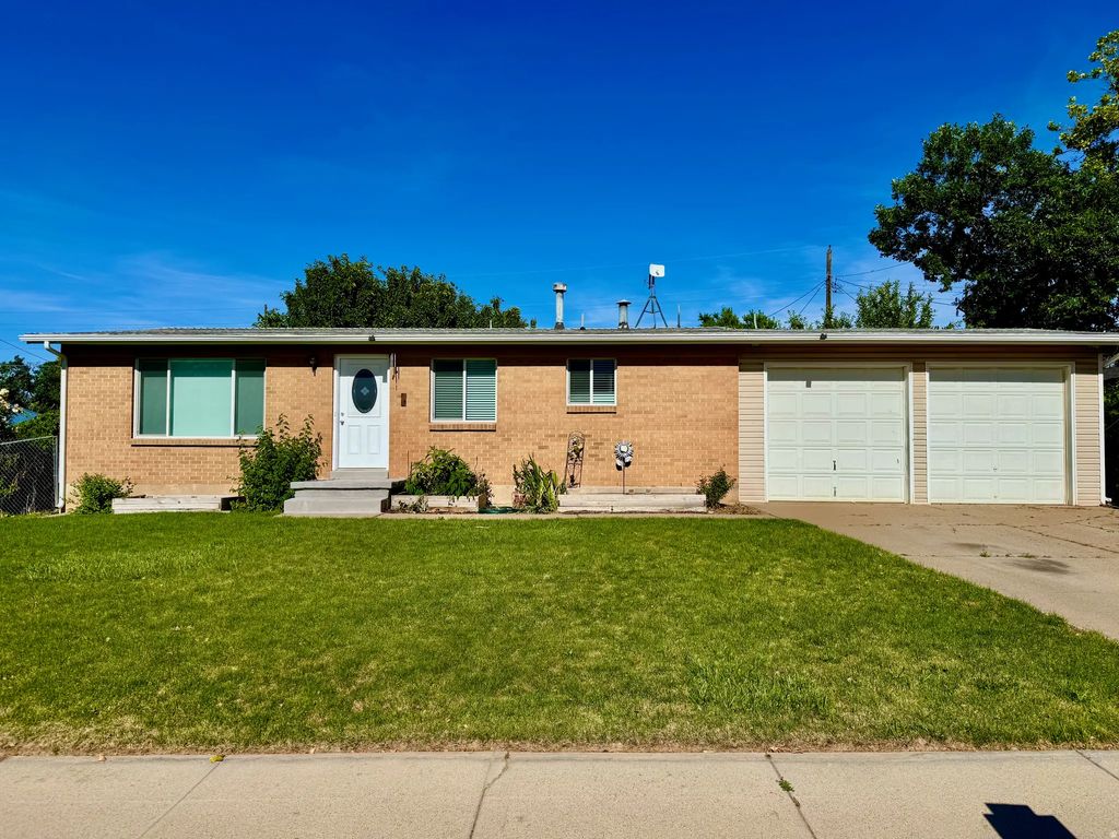 1105 Mala Dr, Layton