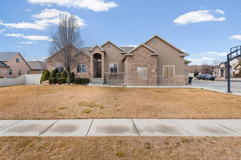 12472 S Freedom Hill Way, Herriman