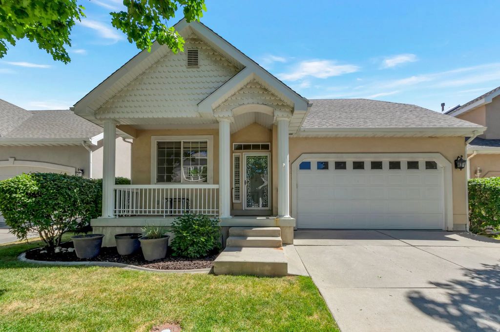542 E Land Rush Dr, Midvale