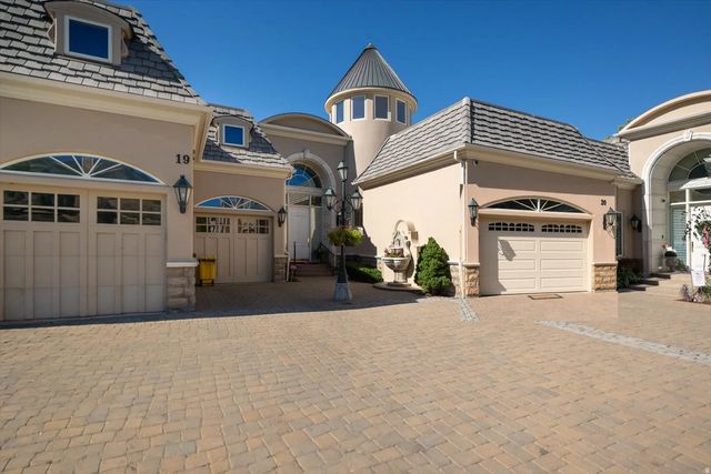 2726 E Wasatch Dr 19, Salt Lake City