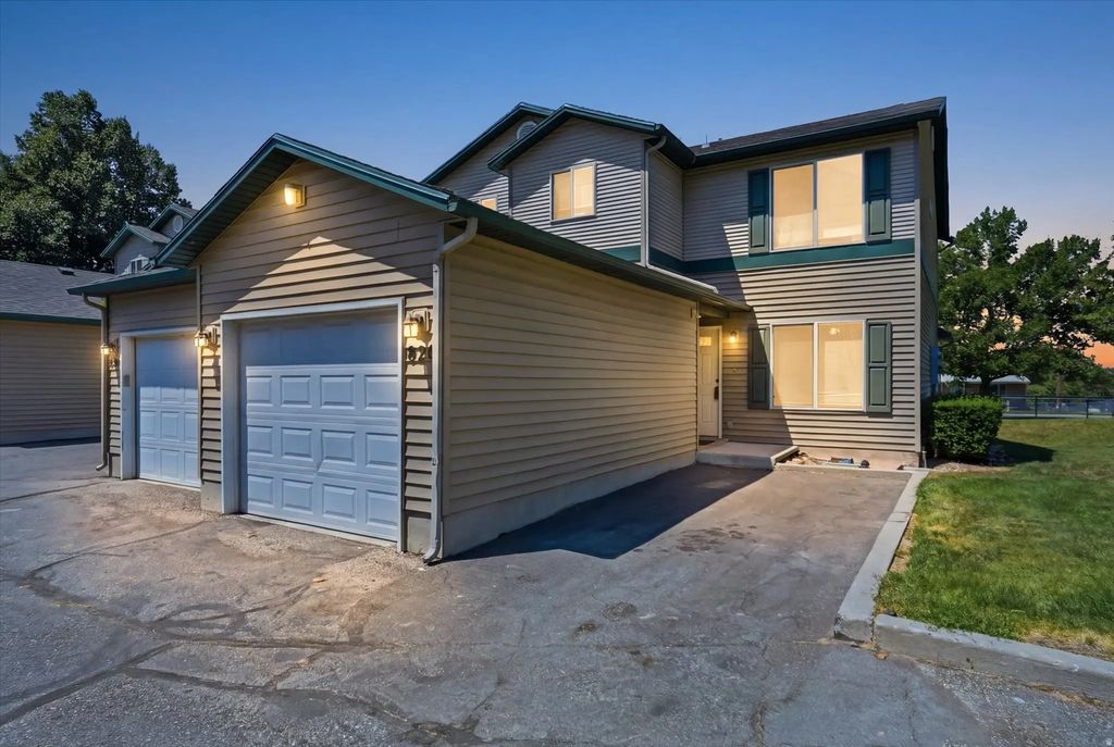 826 E 760 N, Ogden
