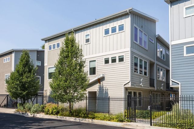 58 W Brooklyn Park Ln, South Salt Lake