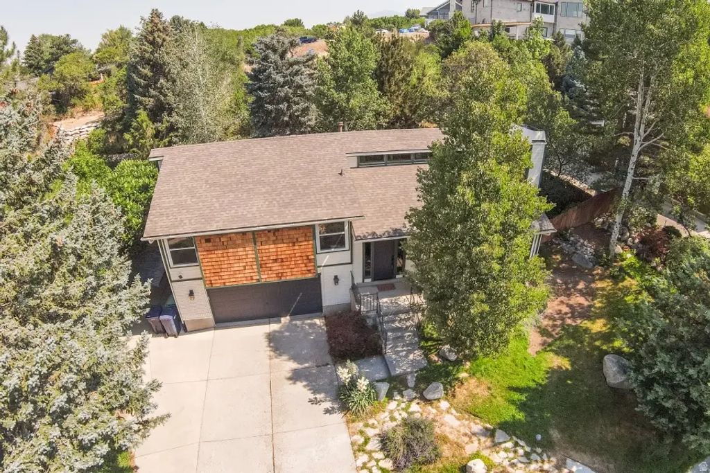3205 E Bell Canyon Rd S, Sandy
