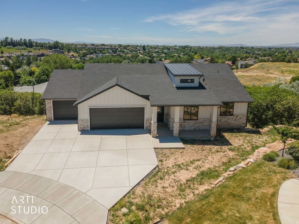 1295 Sunset Ct, Ogden
