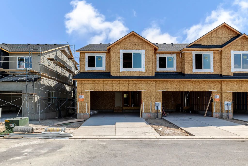 1801 W Alexandrite Way 104, West Valley City