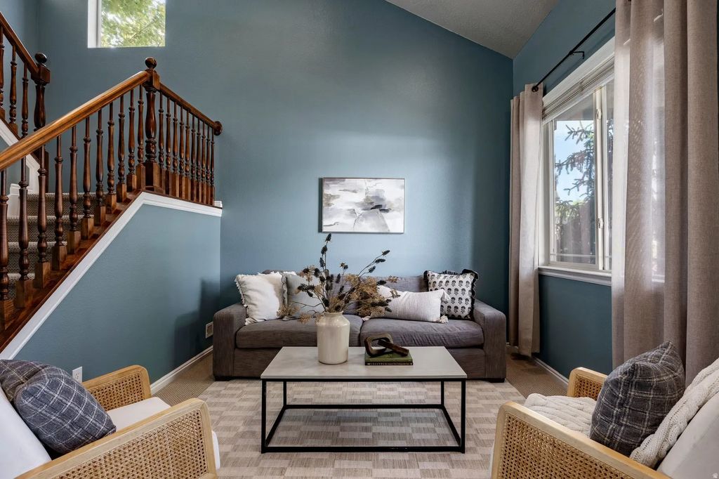 1065 W Windsor Dr, North Salt Lake