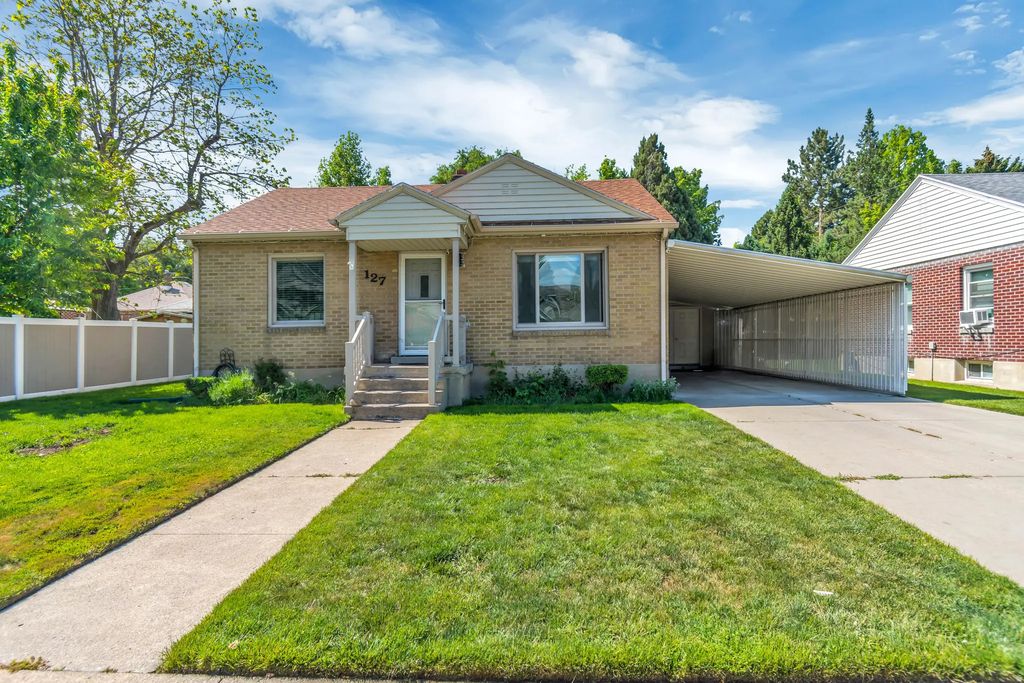127 W 300 N, Springville