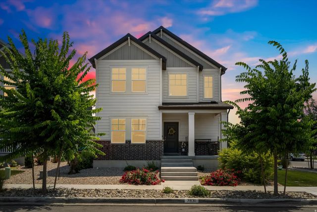 7831 W King Top Rd, Magna
