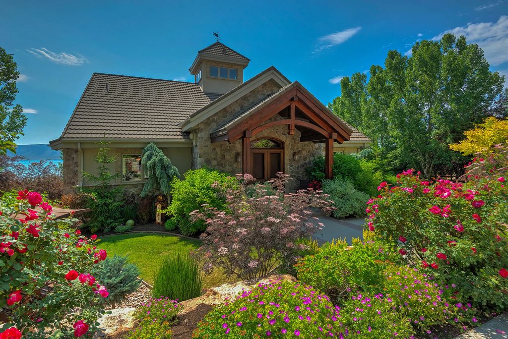 2999 Eastshore Rd, Saint Charles