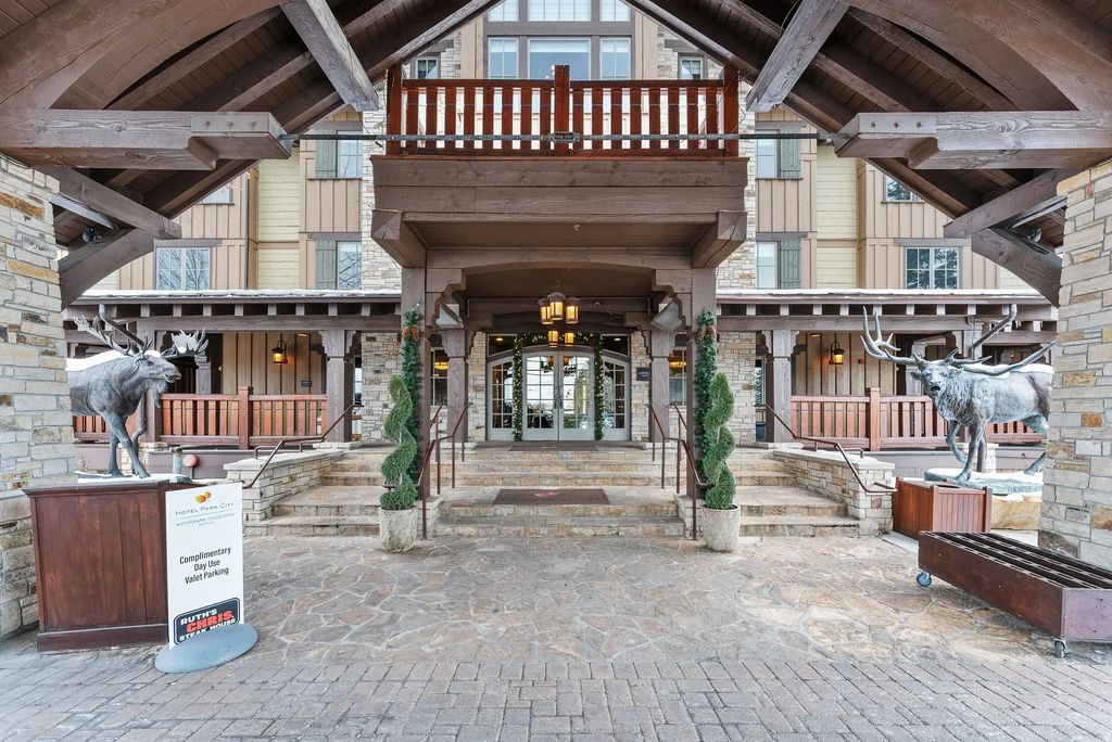2001 Park Ave 306, Park City