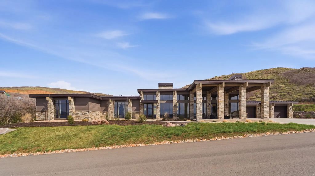 2365 E Golden Eagle Cir 1, Hideout
