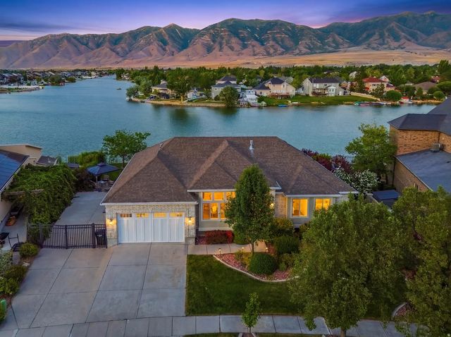 6142 N Schooner Ln, Stansbury Park