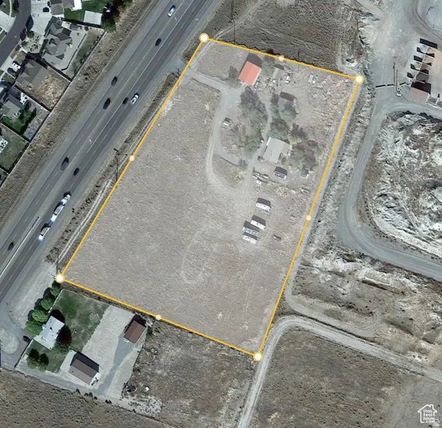 5476 Sr 36 N, Erda