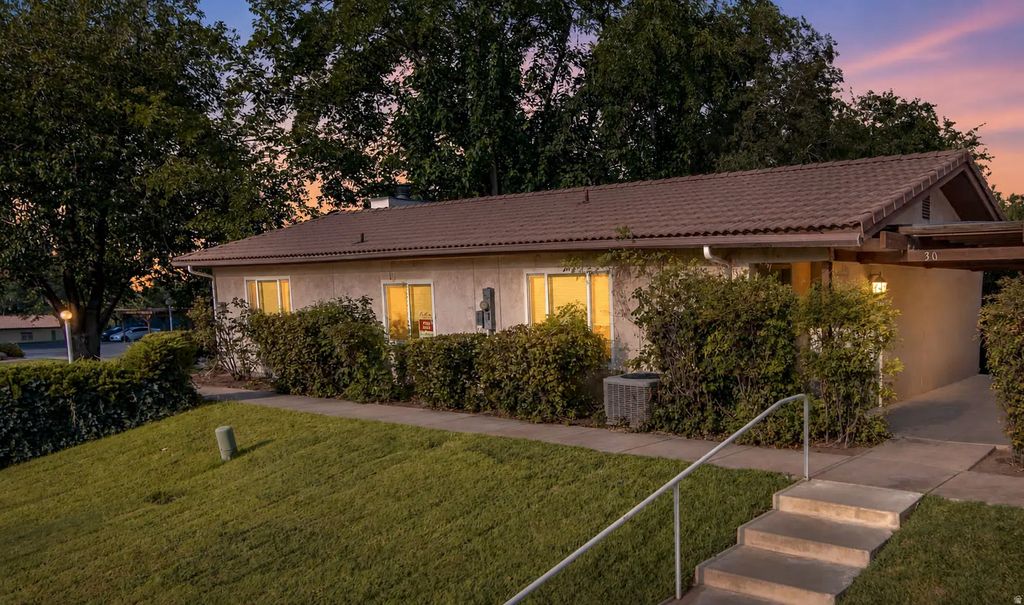 280 N Sunflower Dr 30, St. George
