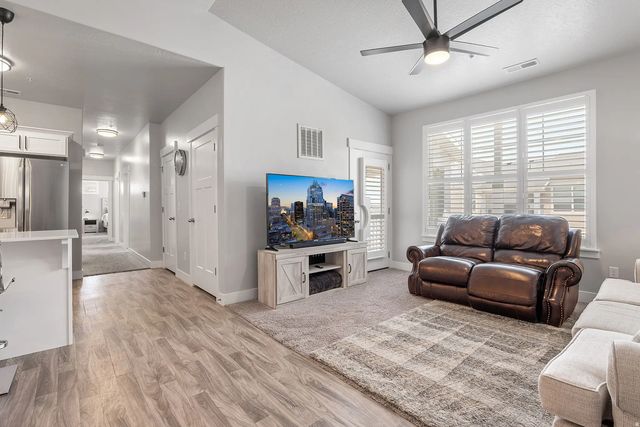 14642 S Mckellen Dr 303, Herriman