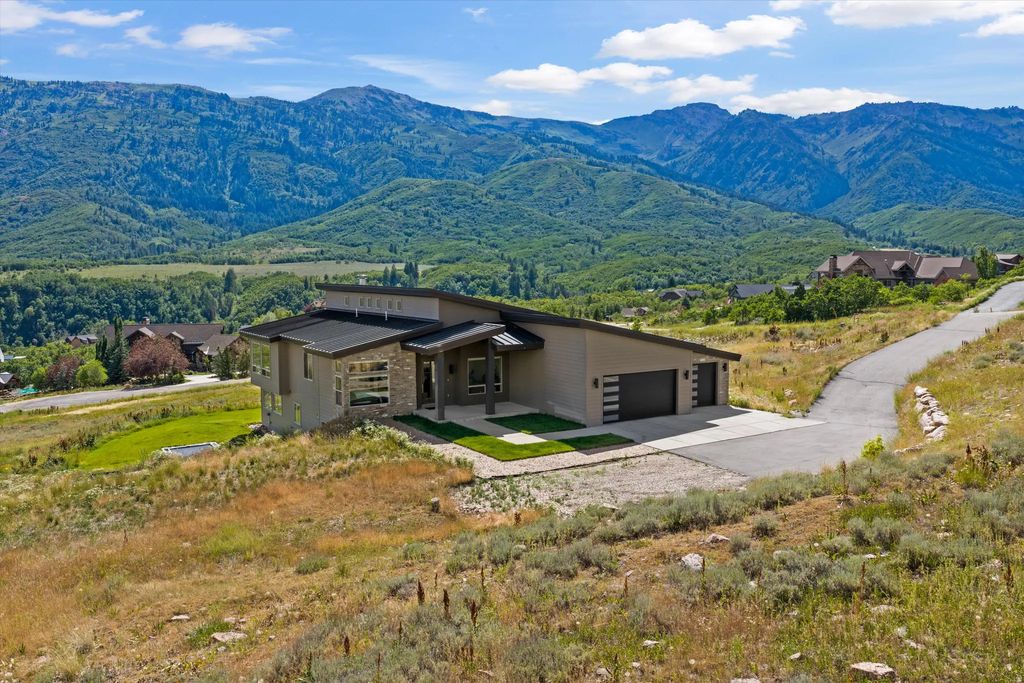 2135 E 6825 N, Eden
