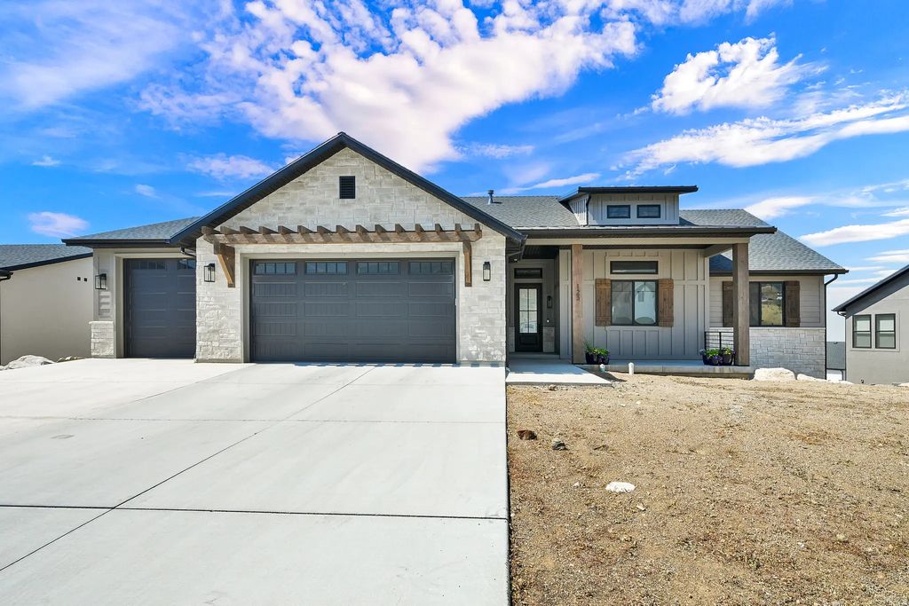 123 E 4100 N, North Ogden