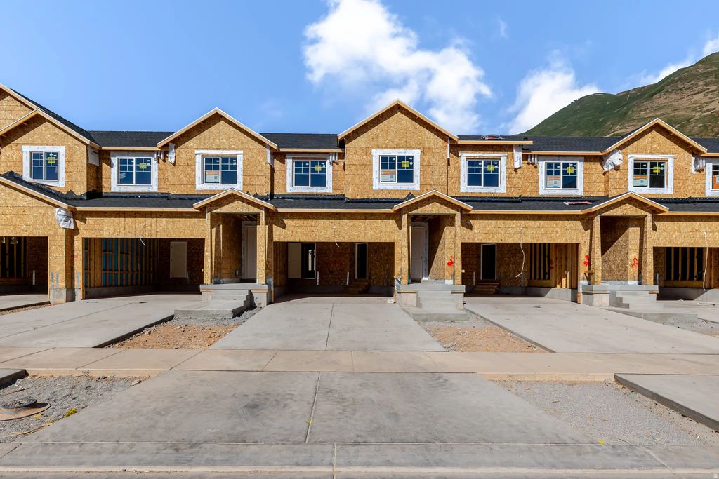 5249 S Plum Ln 772, Mapleton