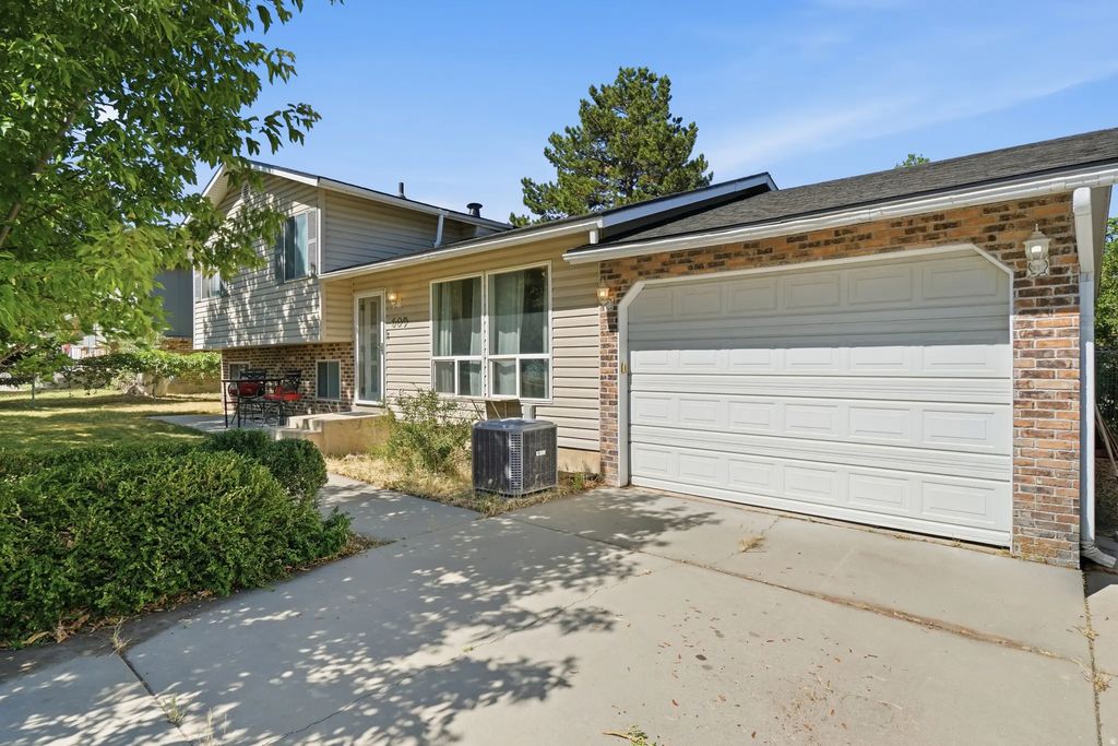 609 Seagull Dr, Tooele